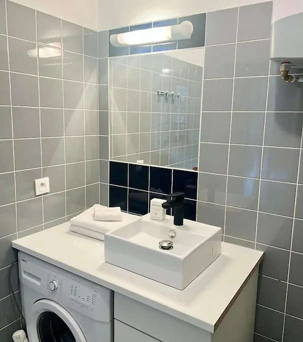 Studio Berlioz - Charme, Confort, Terrasse Privee Villeurbanne 0*,